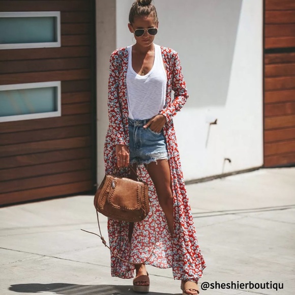 Boutique Tops - 💜Vibrant Red Floral Long Kimono💜